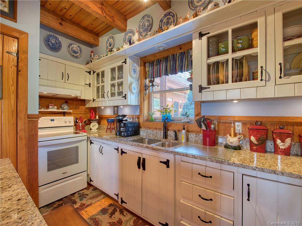 1249 Rough Knob Road Clyde, NC 28721 - Photo 15 of 41 Gallery Image 15