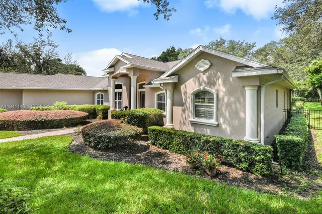 $888,330 | 1350 North Cirucs, Hernando, FL 34442