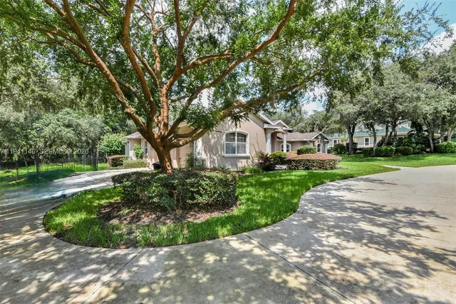 $888,330 | 1350 North Cirucs, Hernando, FL 34442