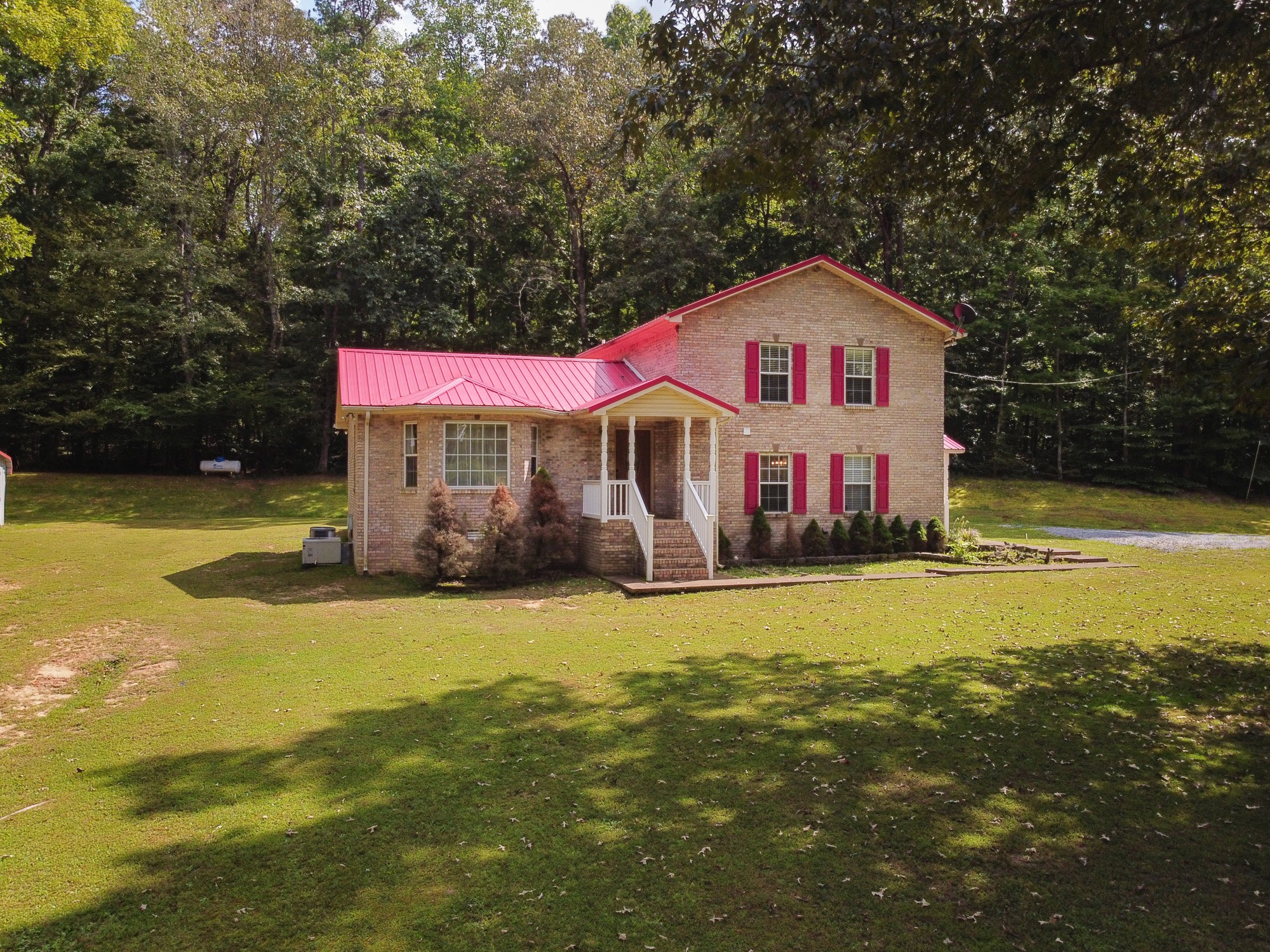 6708 Pinewood Road Nunnelly, TN 37137 - Photo 11 of 36 Gallery Image 11
