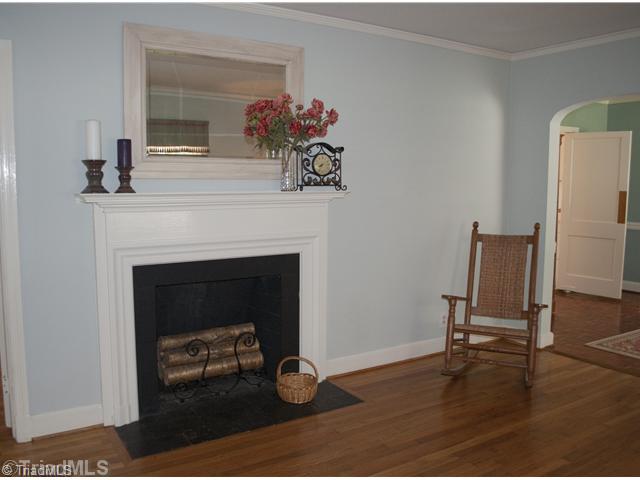 1507 Independence Road Greensboro, NC 27408 - Photo 2 of 15 Living Room.