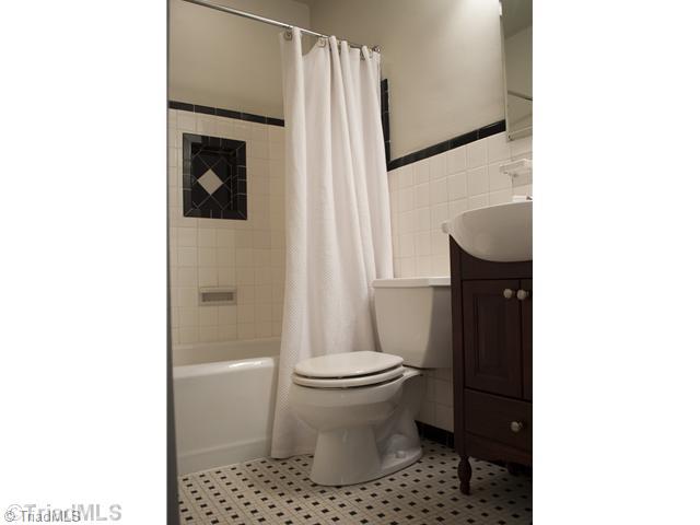 1507 Independence Road Greensboro, NC 27408 - Photo 13 of 15 Other Bath.
