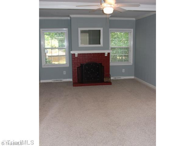 1507 Independence Road Greensboro, NC 27408 - Photo 7 of 15 Den/Family/Great Room.