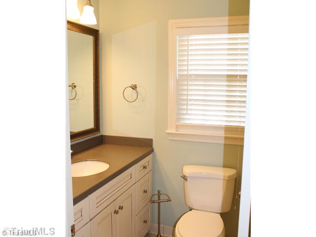 1507 Independence Road Greensboro, NC 27408 - Photo 10 of 15 Master Bath/Spa.