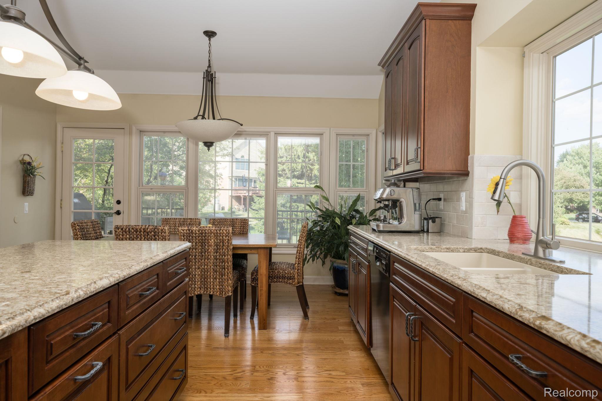 1708 Devonwood Drive Rochester, MI 48306 - Photo 19 of 70 13-web-or-mls-1708 Devonwood Dr-13.jpg