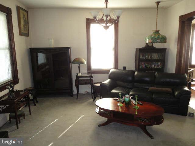 7520 Philadelphia Road Rosedale, MD 21237 - Photo 10 of 27 Living Room
