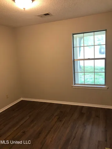 $1,350 | 6115 Forestgate Road, Horn Lake, MS 38637