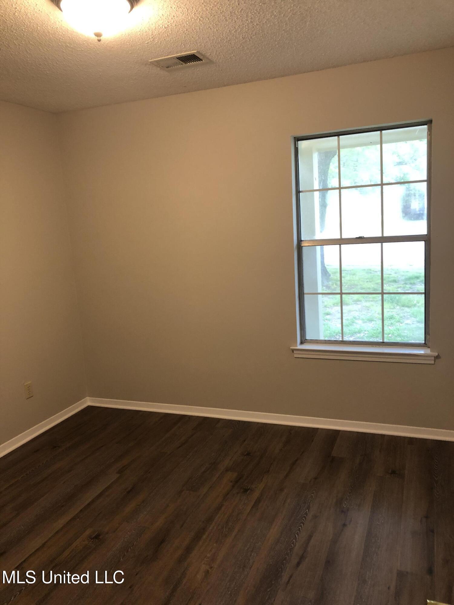 6115 Forestgate Road Horn Lake, MS 38637 - Photo 7 of 8 Photo Apr 27 2023, 10 52 20 AM