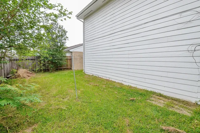 $1,750 | 11818 Spring Grove Drive, Houston, TX 77099