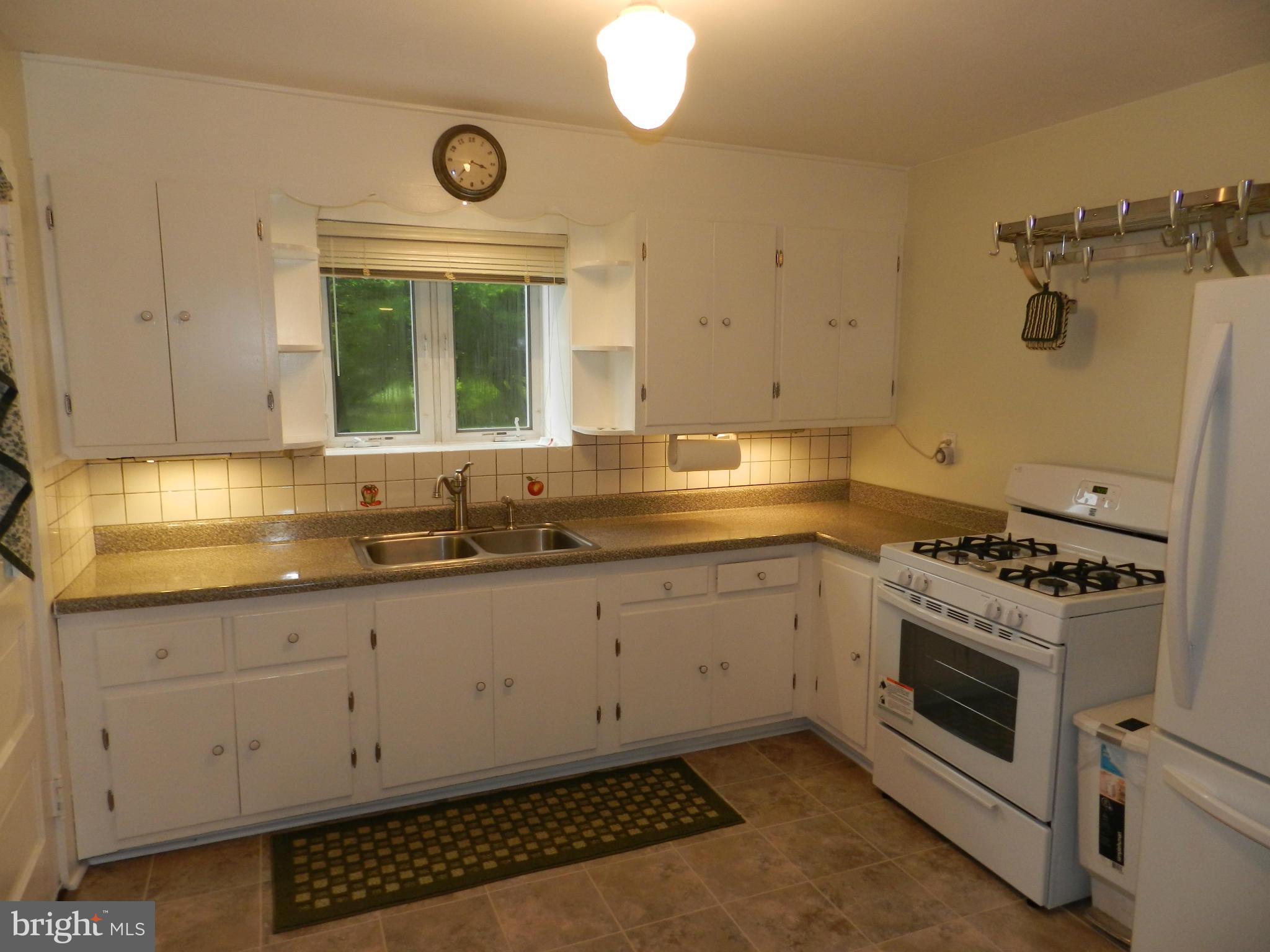 3325 Forge Hill Road Street, MD 21154 - Photo 12 of 30 Kitchen