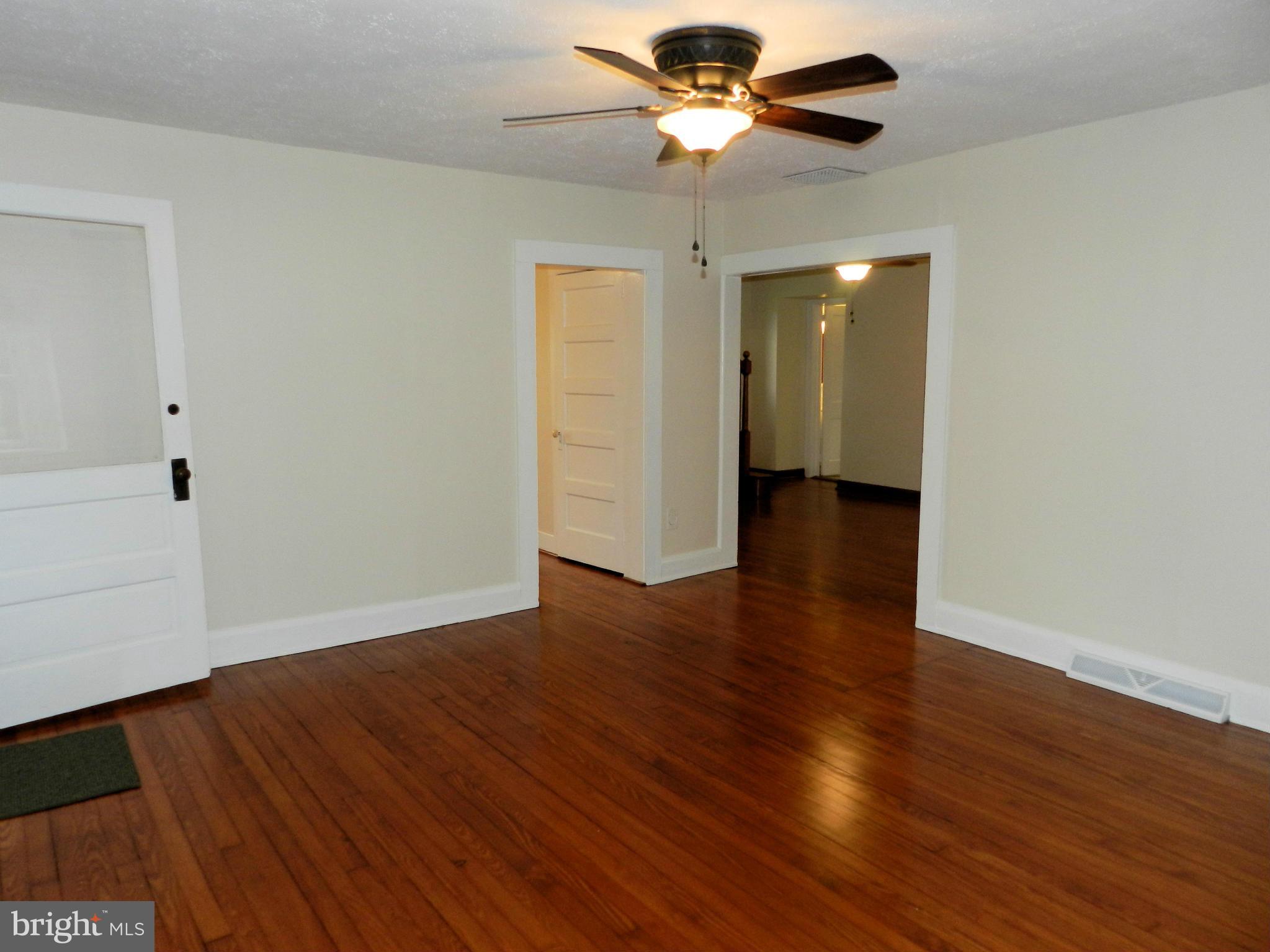 3325 Forge Hill Road Street, MD 21154 - Photo 15 of 30 Living Room
