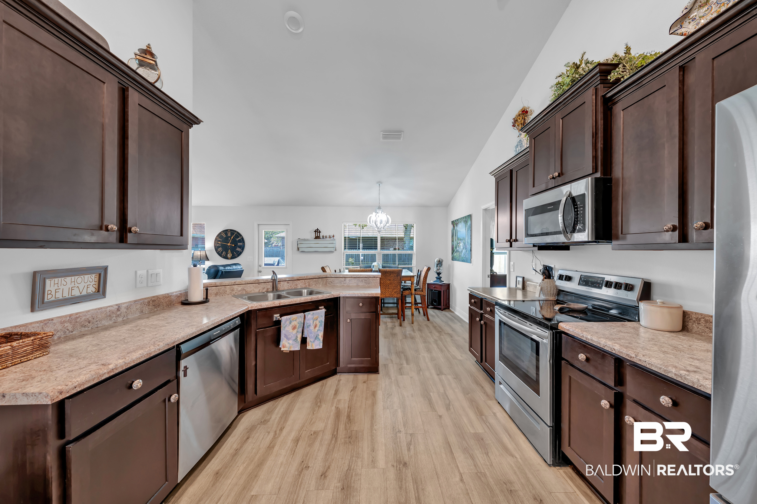 13167 Royster Court Foley, AL 36535 - Photo 9 of 18 Kitchen