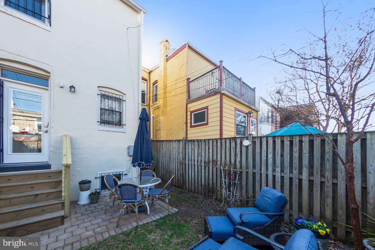 650 Acker Place Northeast Washington, DC 20002 - Photo 16 of 37 Plenty of space for grill side dining