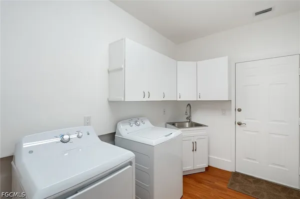 $2,250,000 | 4090 West Gulf Drive, Sanibel, FL 33957