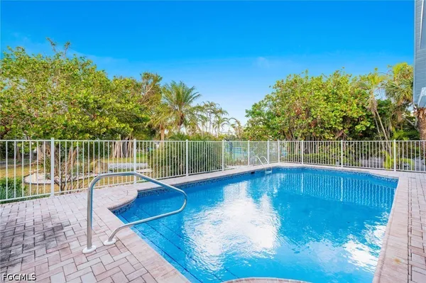 $2,250,000 | 4090 West Gulf Drive, Sanibel, FL 33957