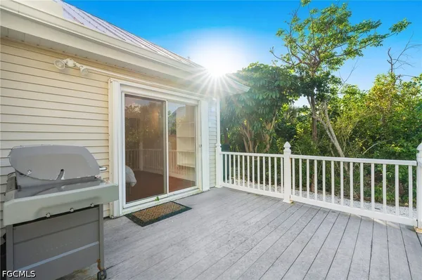 $2,250,000 | 4090 West Gulf Drive, Sanibel, FL 33957