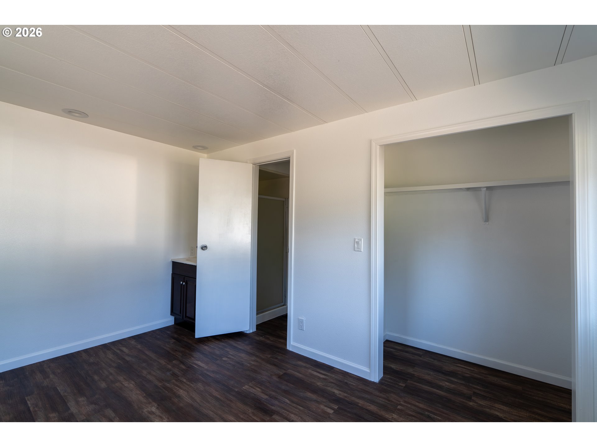 15619 Northeast Caples Road, Unit 128 Brush Prairie, WA 98606 - Photo 9 of 30 Bedroom, Primary