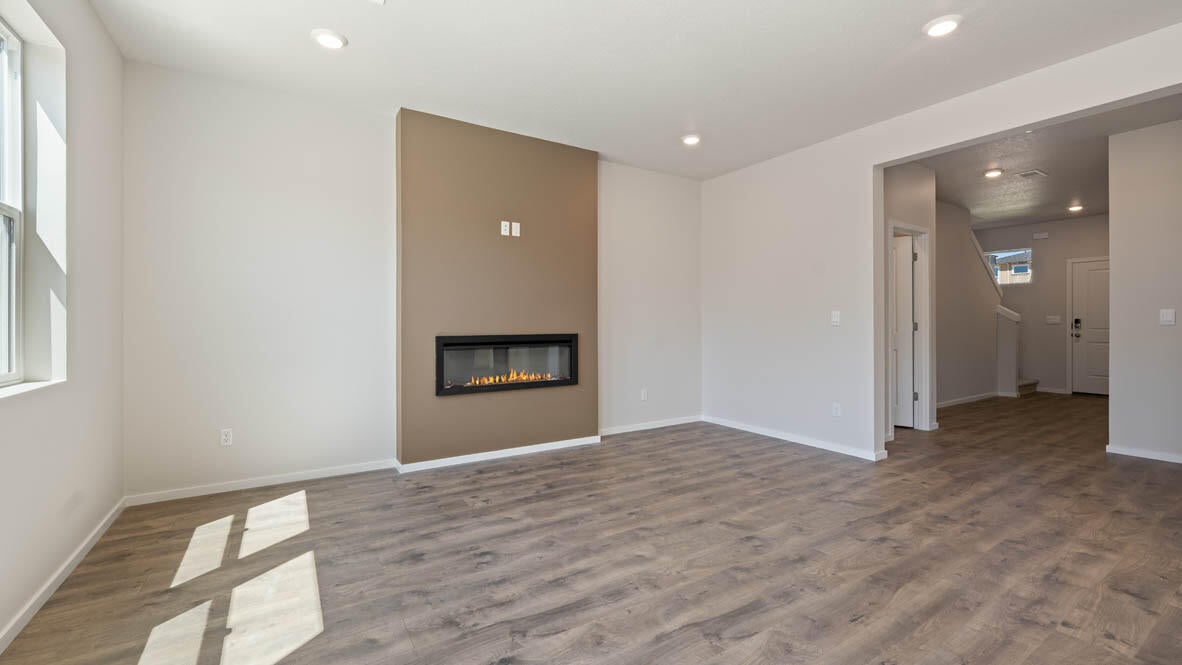 61171 Southeast Splendor Lane Bend, OR 97702 - Photo 3 of 31 003 great room