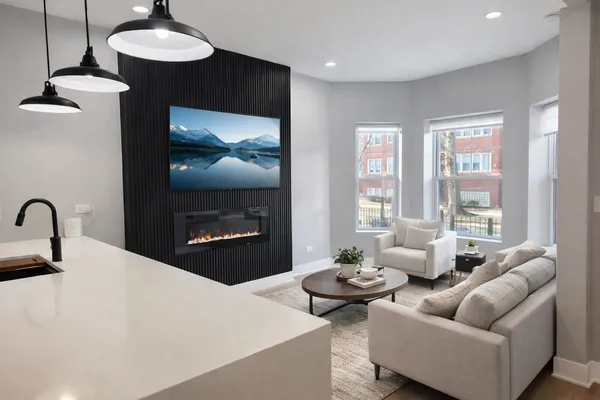 $3,500 | 6649 South Woodlawn Avenue, Unit 1, Chicago, IL 60637