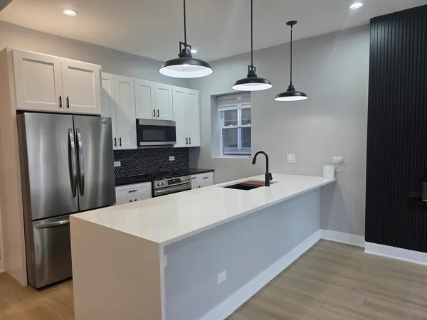 $3,500 | 6649 South Woodlawn Avenue, Unit 1, Chicago, IL 60637