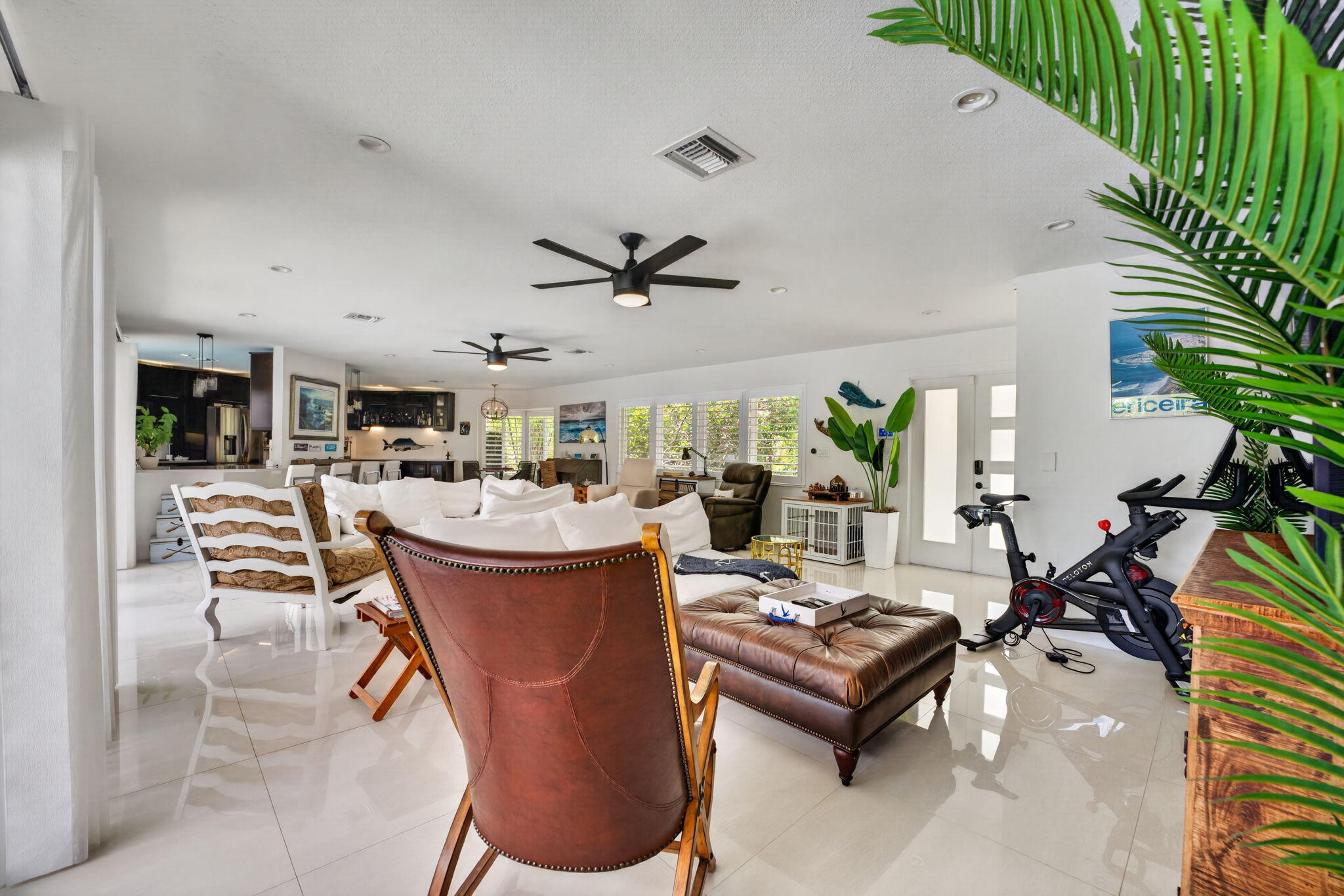 2375 Southeast 8th Street Pompano Beach, FL 33062 - Photo 5 of 45 11-web-or-mls-DSC08807