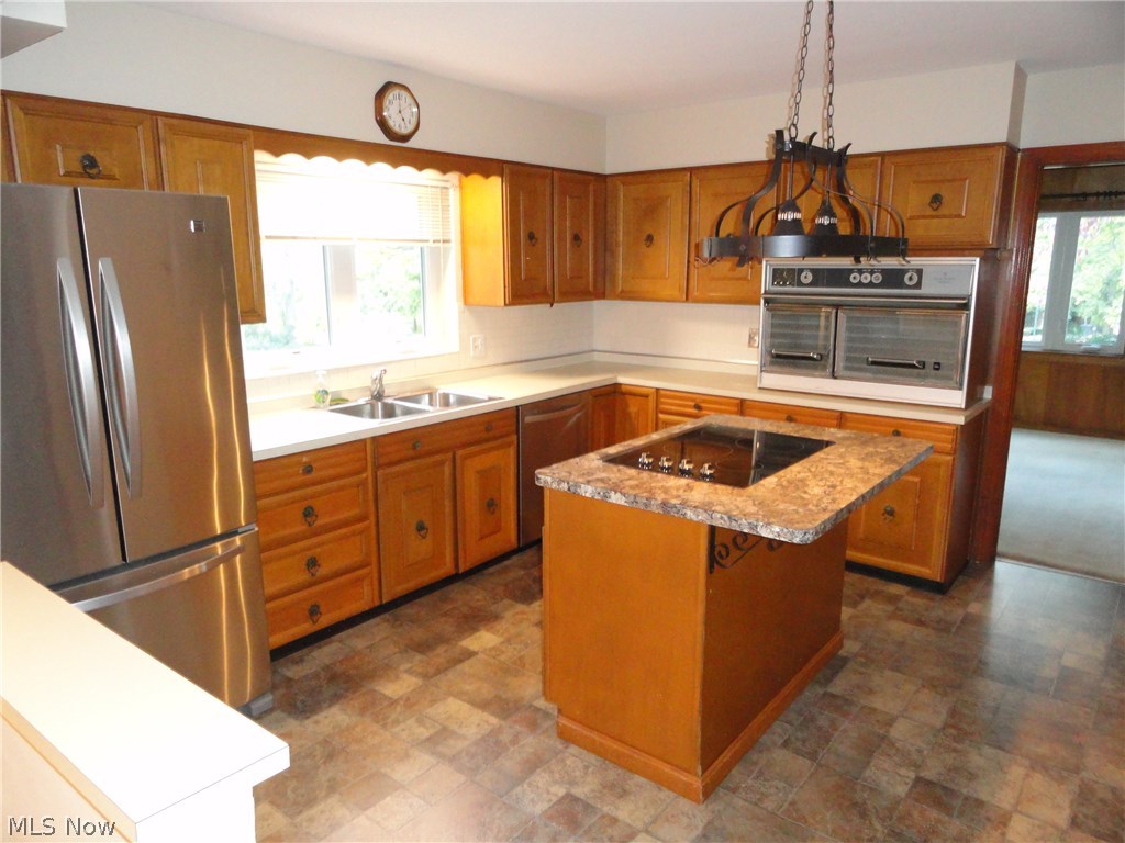 2352 Chatham Road Akron, OH 44313 - Photo 10 of 24 Gallery Image 10
