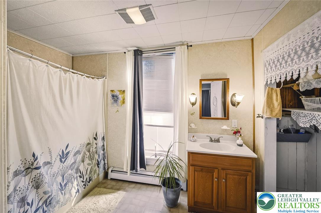 15882 Kutztown Road, Unit A Mertztown, PA 19539 - Photo 18 of 35 Gallery Image 18