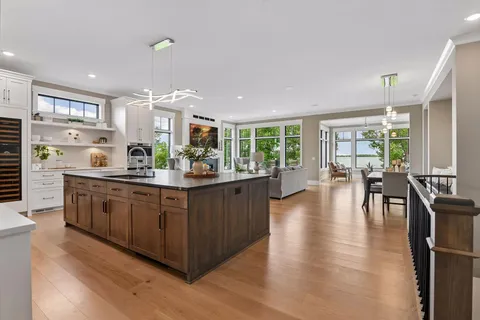 $2,795,000 | 161 Lakeshore Circle, Waconia, MN 55387