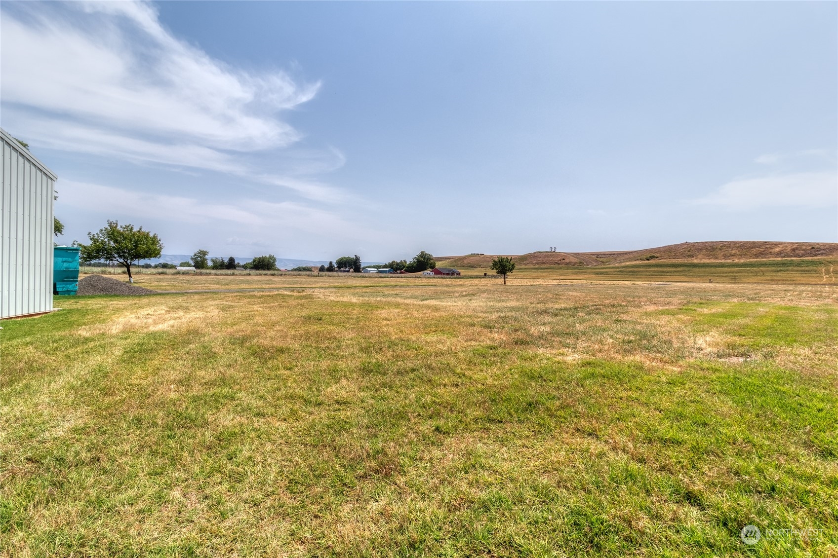 1444 Stovall Road Walla Walla, WA 99362 - Photo 5 of 27 a view of an ocean and city from a lake