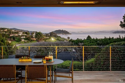 $5,695,000 | 4 Warrens Way, Tiburon, CA 94920