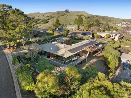 $5,695,000 | 4 Warrens Way, Tiburon, CA 94920