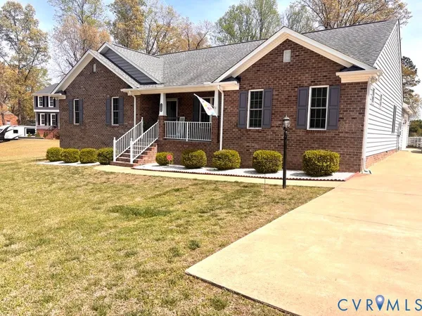 $635,000 | 6513 Strawbank Drive, Mechanicsville, VA 23116