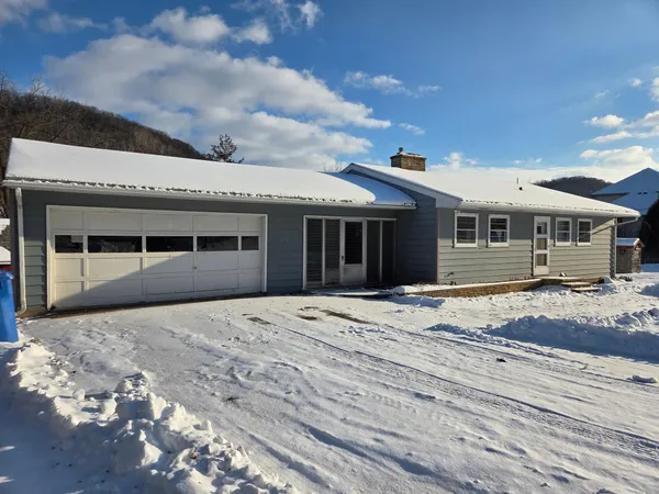 $200,000 | 1610 Gilmore Valley Road, Winona, MN 55987