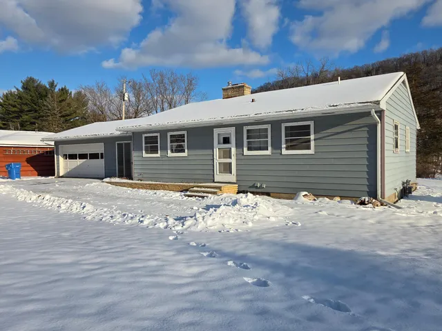 $234,900 | 1610 Gilmore Valley Road, Winona, MN 55987