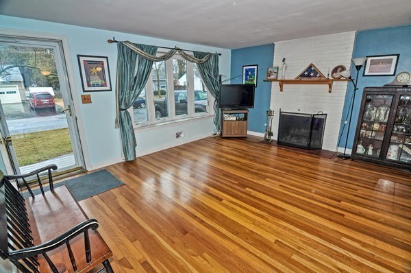 67 Birch Road Framingham, MA 01701 - Photo 8 of 29 Gallery Image 8