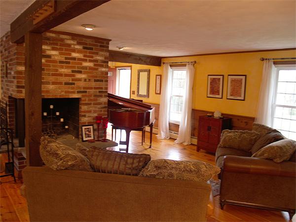 104 Nashua Road Pepperell, MA 01463 - Photo 5 of 30