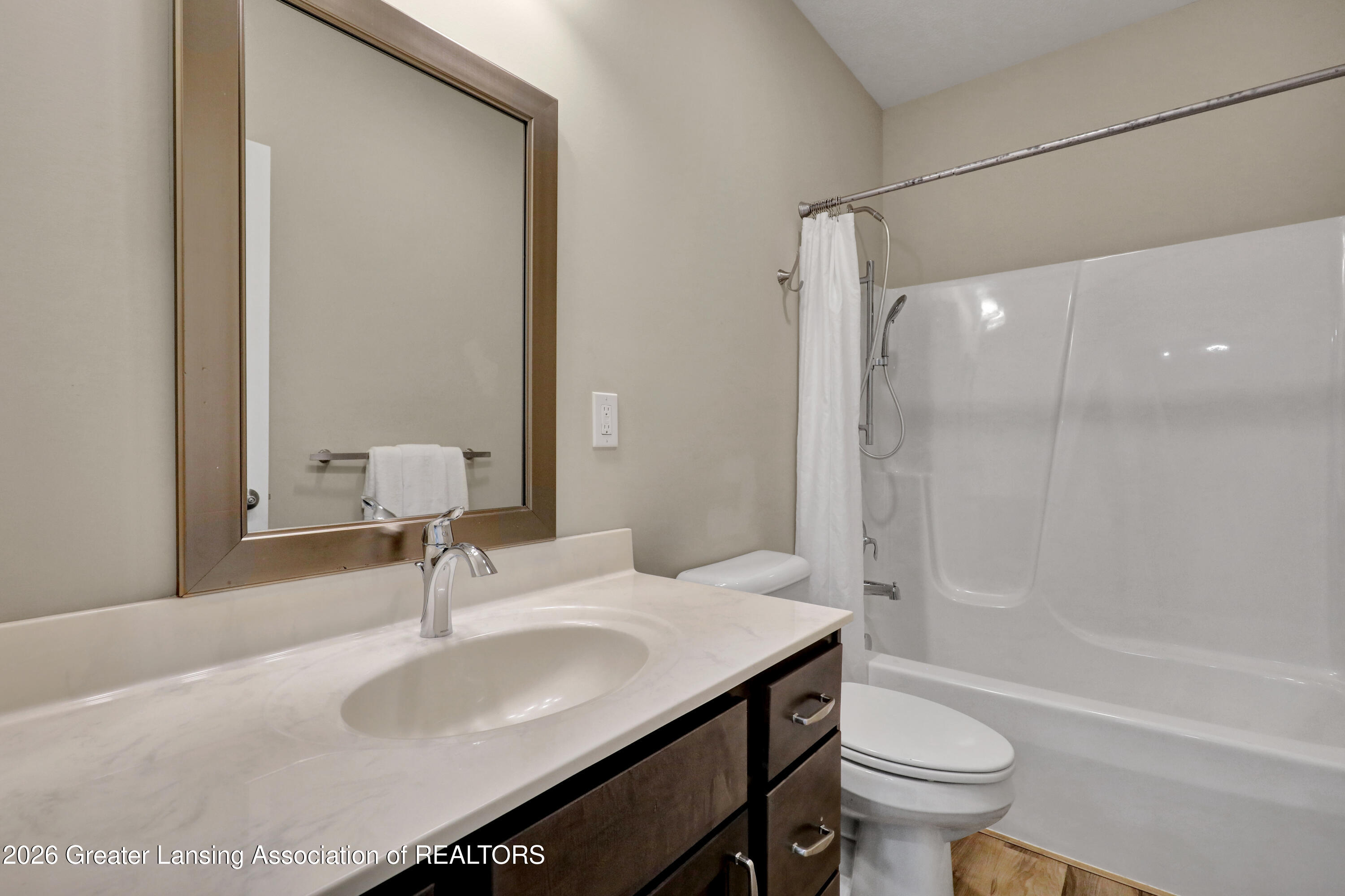 412 East Washington Street Dimondale, MI 48821 - Photo 27 of 43 Basement Full Bathroom