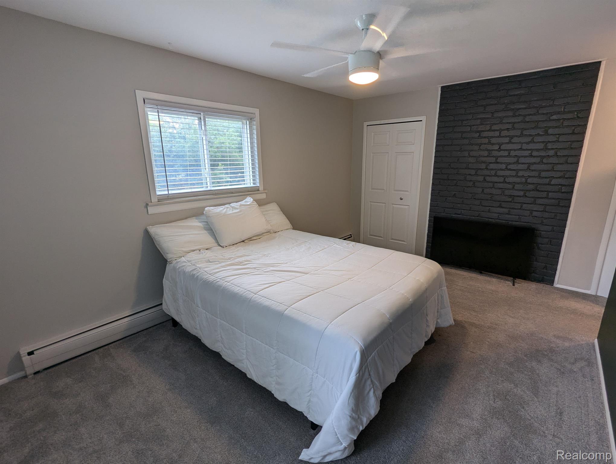 719 West Maple Road, Unit 719 Clawson, MI 48017 - Photo 11 of 18 Bedroom1
