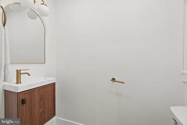 $240,000 | 5525 Osage Avenue, Philadelphia, PA 19143