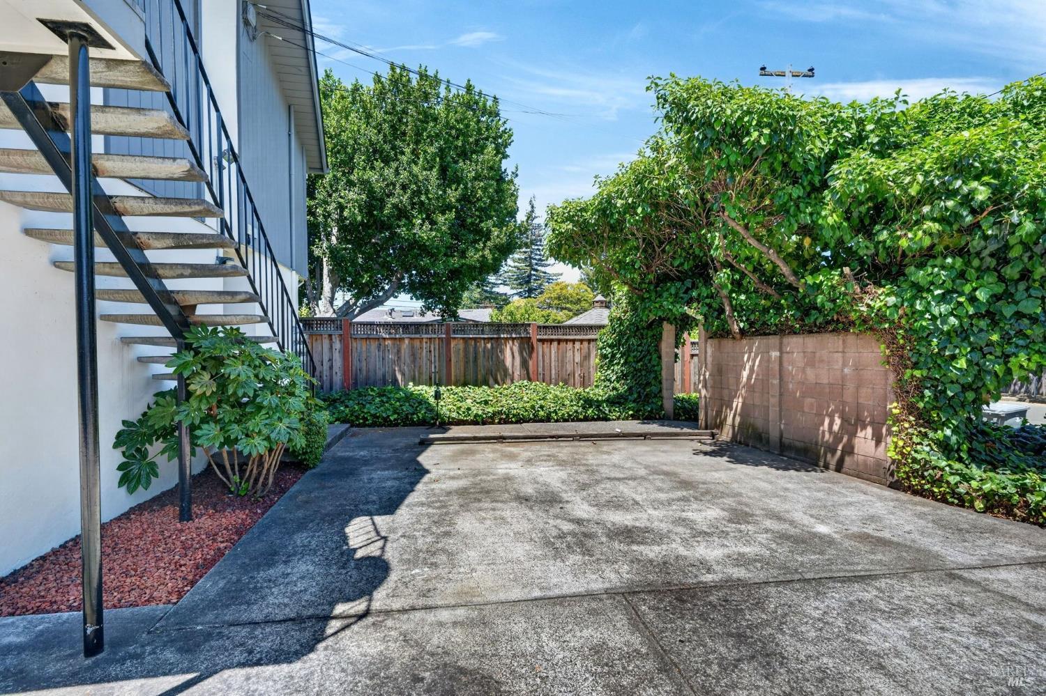 406 Klute Street Santa Rosa, CA 95401 - Photo 33 of 34