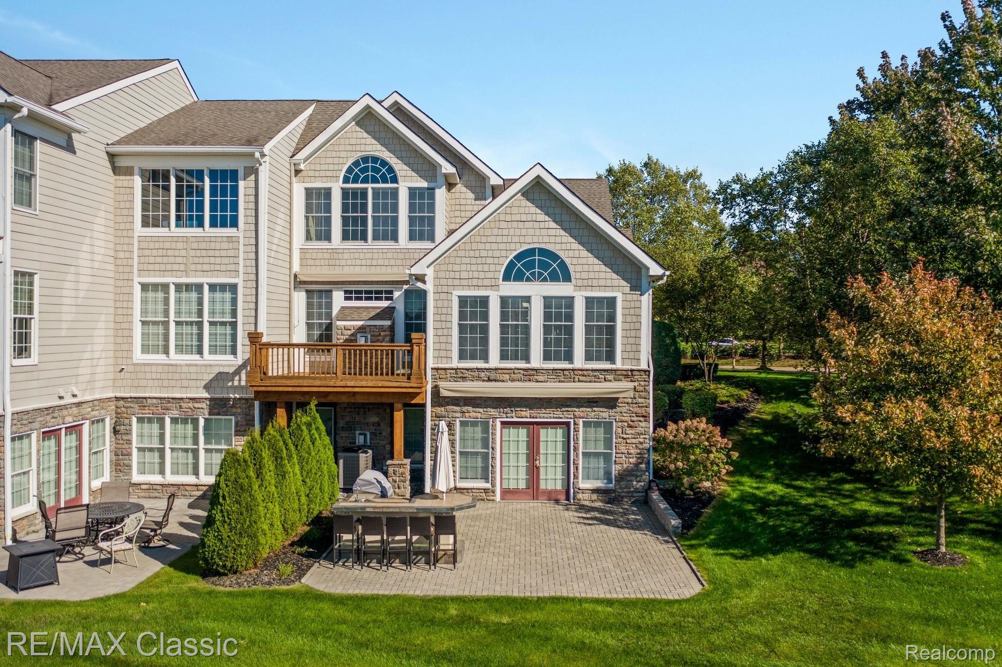 24849 Reeds Pointe Drive Novi, MI 48374 - Photo 35 of 47 Rear Elevation