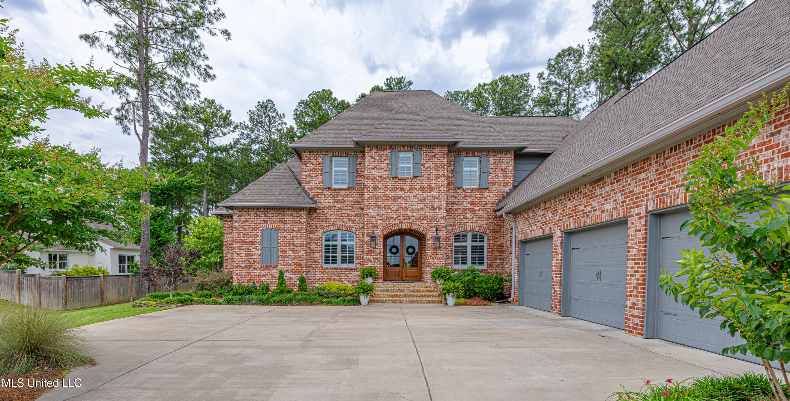 157 Reunion Drive Madison, MS 39110 - Photo 4 of 113 1R4A8968-Enhanced-NR