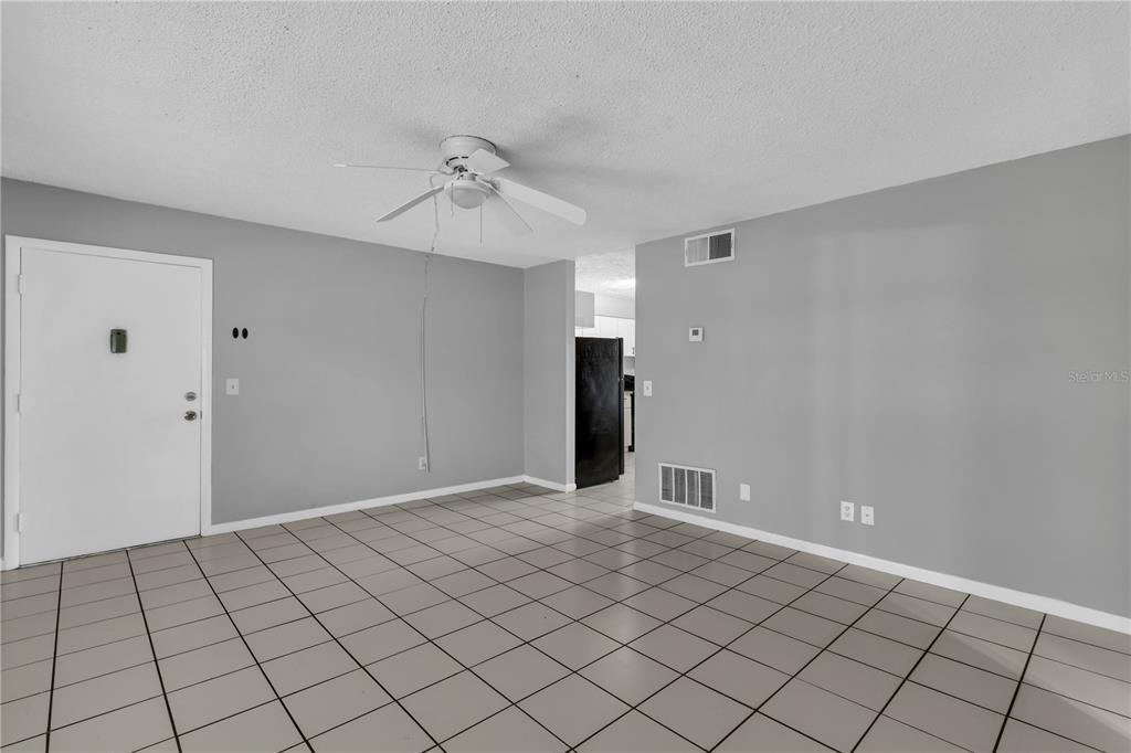 1629 West Oak Ridge Road, Unit 1629D Orlando, FL 32809 - Photo 5 of 10