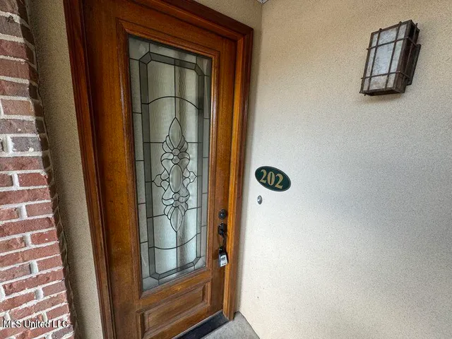 $1,250 | 2556 Marcia Court, Unit 202, Biloxi, MS 39531