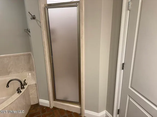 $1,250 | 2556 Marcia Court, Unit 202, Biloxi, MS 39531