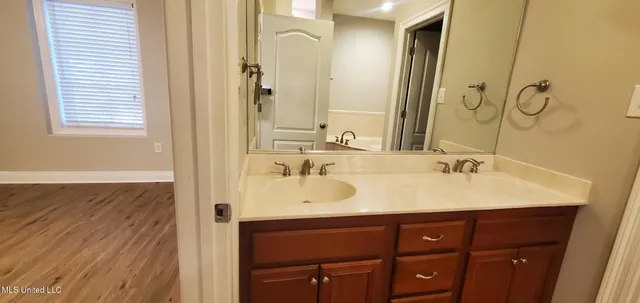 $1,250 | 2556 Marcia Court, Unit 202, Biloxi, MS 39531