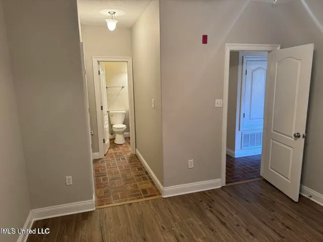 $1,250 | 2556 Marcia Court, Unit 202, Biloxi, MS 39531