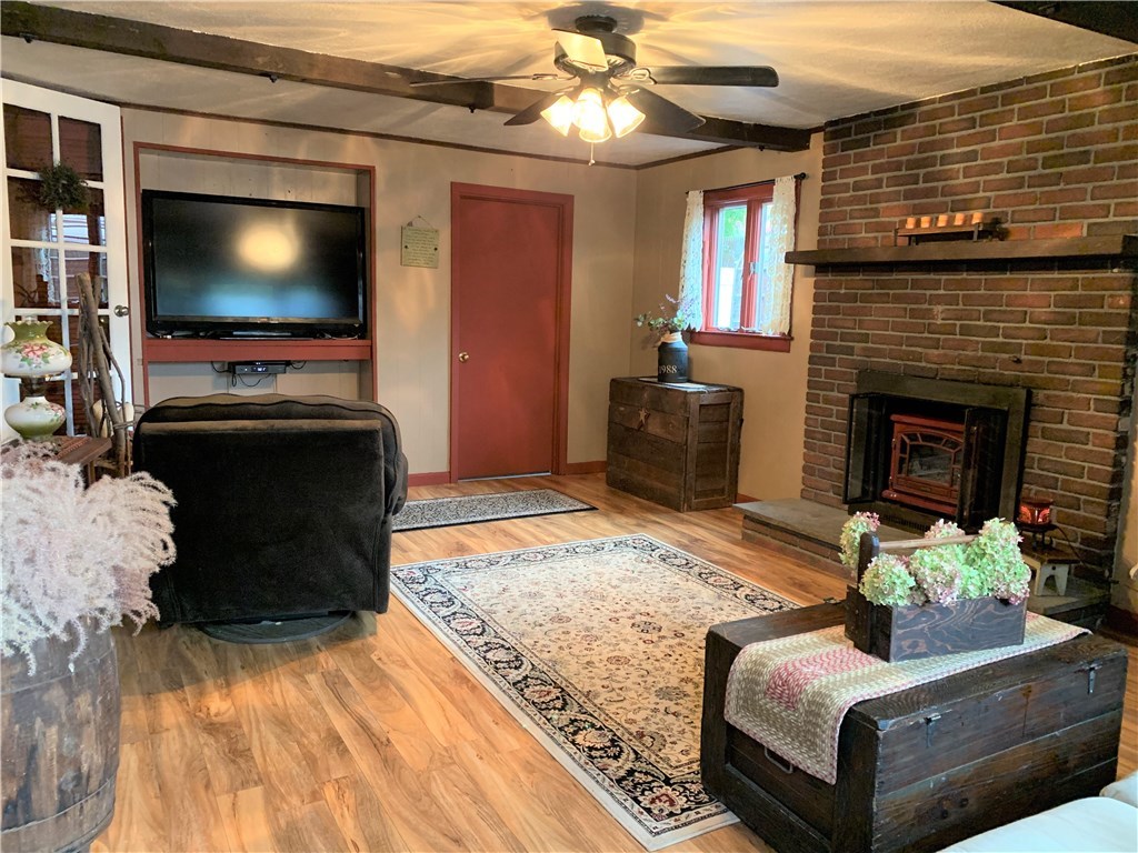 13 Cove Road Coventry, RI 02816 - Photo 11 of 33 Family room