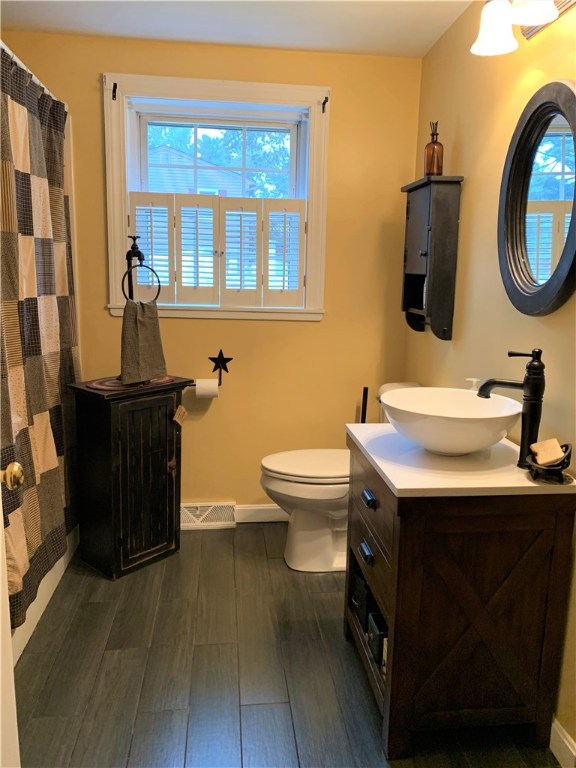 13 Cove Road Coventry, RI 02816 - Photo 17 of 33 Updated bath