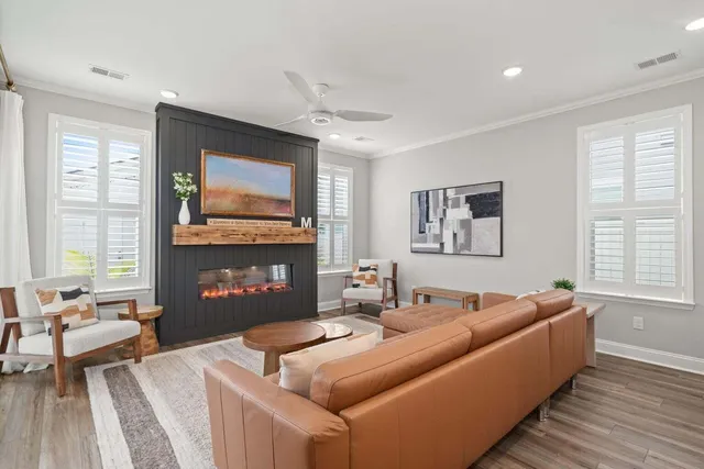 $649,000 | 202 Symphony Avenue, Summerville, SC 29486